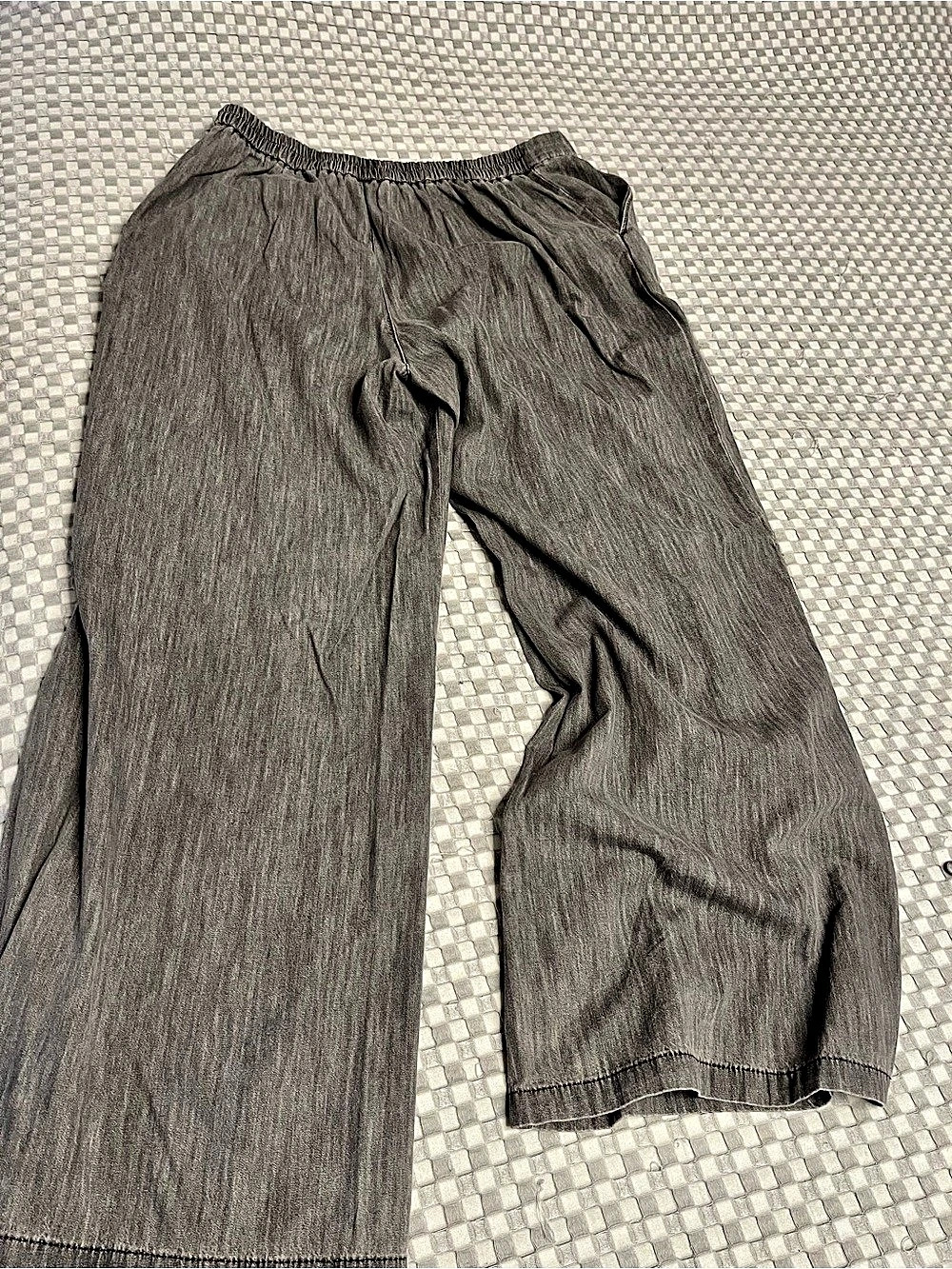 United Colors of Benetton Wide Leg Pants in Gray - NWOT